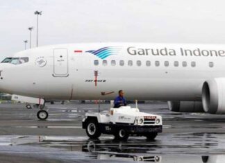 Gambar Pesawat Garuda Indonesia