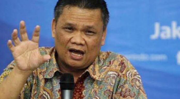 Emrus Sihombing