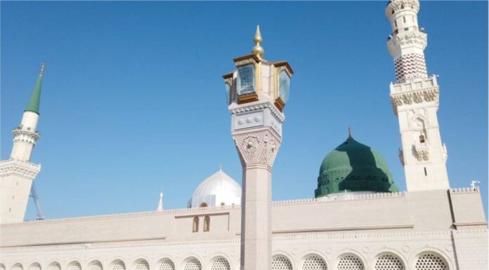 Biadab! Khatib Salat Jumat Masjidil Haram Diserang Pake Tongkat oleh OTK Gambar Masjidil Haram