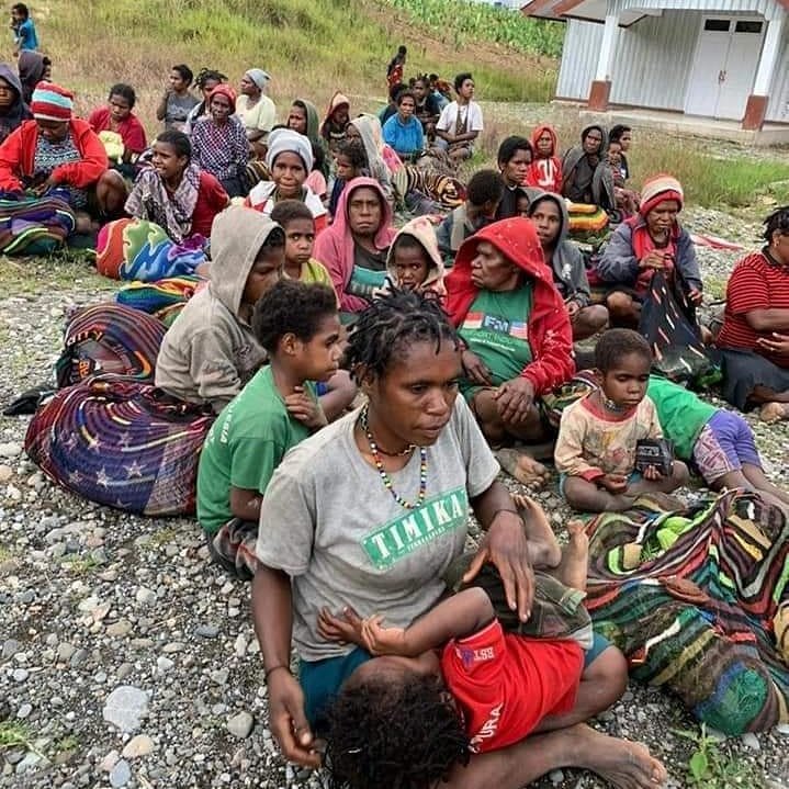 Prajurit TNI-Polri Terus Bertambah di Papua, Ratusan Masyarakat Sipil Harus Mengungsi
