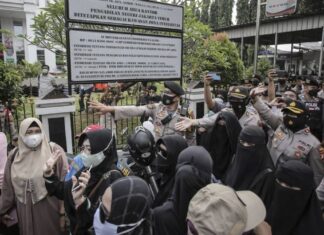 Ilustrasi simpatisan HRS