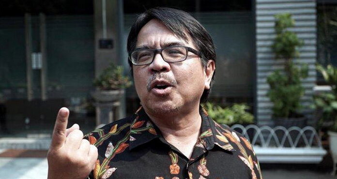 Ini Penjelasan Ade Armando Terkait Pengurus BEM yang Masuk UI Nyogok