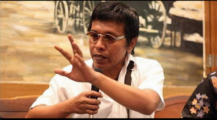 Isu Politik Dinasti Jokowi, Adian: Sidang MPR RI Ditunda karena Khawatir Agenda 3 Periode Tagar Genose Kata Adian Trending di Twitter, Ada Apa?