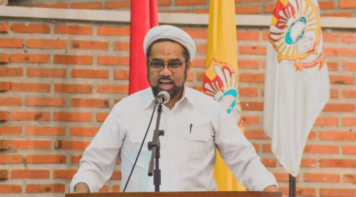 Soal Wacana Jokowi Tiga periode, Ngabalin: Anjing Menggonggong Kafilah Berlalu