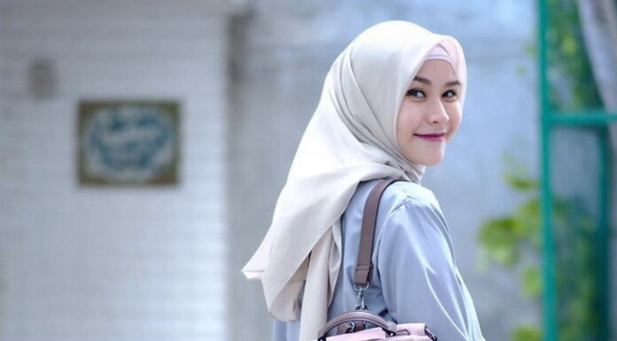 Rasakan Gempa Yogyakarta, Zaskia Mecca: Beruntunglah Orang-orang yang Selalu Bangun Subuh Rasakan Gempa Yogyakarta, Zaskia Mecca: Beruntunglah Orang-orang yang Selalu Bangun Subuh