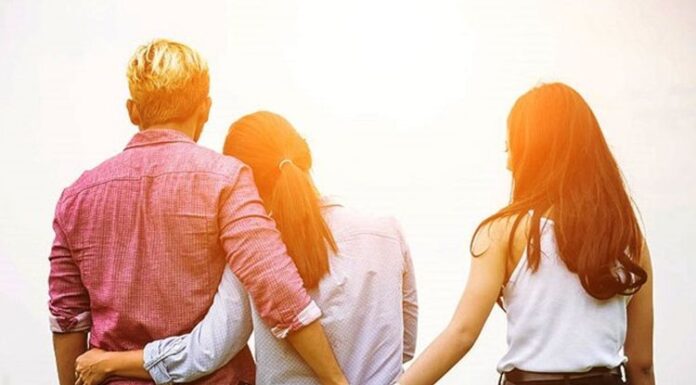 Waspada, Ini Tanda-tanda Kecil Pasangan Bakal Mulai Selingkuh Waspada, Ini Tanda-tanda Kecil Pasangan Bakal Mulai Selingkuh