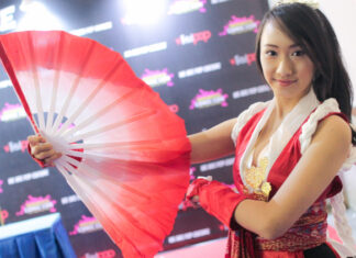 Wow banget! Segini penghasilan Lola Zieta sebagai cosplayer top