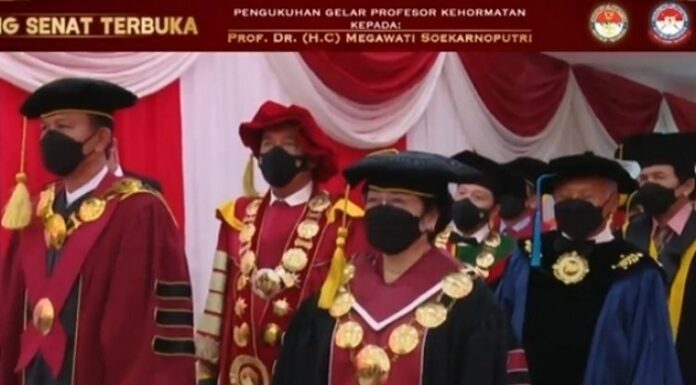 Ini yang Dilakukan Megawati hingga Peroleh Gelar Profesor Kehormatan dari Untan