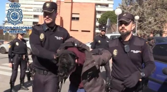 Pria Spanyol yang Bunuh dan Makan Mayat Ibunya Sendiri Dihukum 15 Tahun Penjara Pria Spanyol yang Bunuh dan Makan Mayat Ibunya Sendiri Dihukum 15 Tahun Penjara