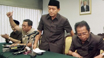 Harmoko Meninggal Dunia, Semasa Hidup Kerap Mendalangi Pemberedelan Pers