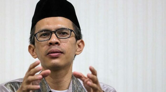 Ujang Komarudin