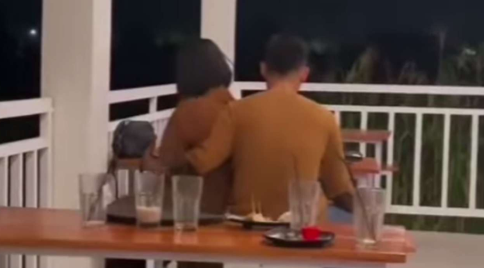 pasangan sejoli