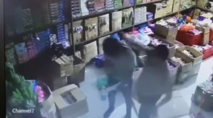 Viral, Rekaman CCTV Polisi Pangkat Kombes Aniaya Anggota Polres Manado Ketika Penyelidikan polisi pangkat kombes