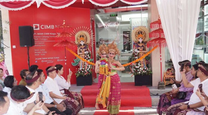 Keuntungan Bank CIMB niaga