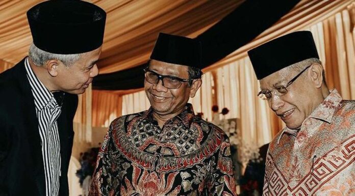 Kedekatan Ganjar dan Mahfud Md dan Sinyal Keduanya Jadi Pasangan Capres-Cawapres ganjar pranowo dan mahfud md
