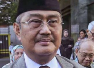 Sembilan hakim