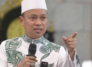 Ustaz Das&#Array;ad Latif