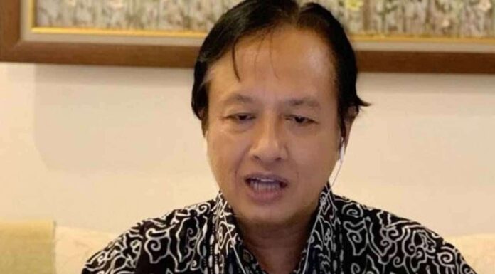 Profesor Unair Soroti Gaya Komunikasi Gibran yang Licik dan Menjebak, Menabrak Moral Henry Subiakto