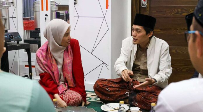 kepribadian bu atikoh