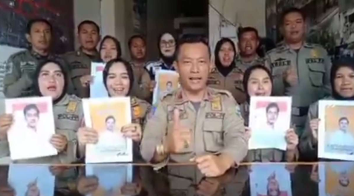 Viral, Satpol PP Garut Dukung Gibran Rakabuming di Pilpres 2024 satpol pp garut