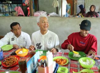 Ganjar Ajak makan