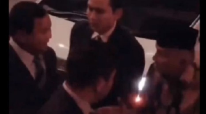 Amien Rais Salami Prabowo Tapi Direspons Biasa, Netizen: Kasihan Amat Gelandangan Politik amien rais