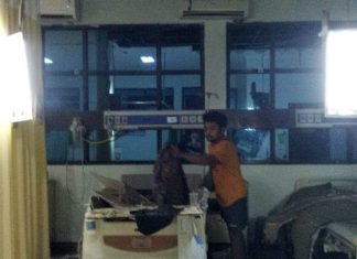 Ruang perawatan ambruk
