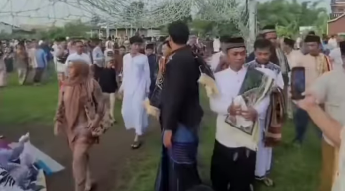 jemaah shalat id