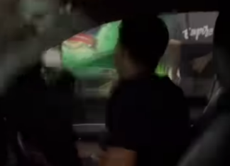 selingkuh dalam mobil