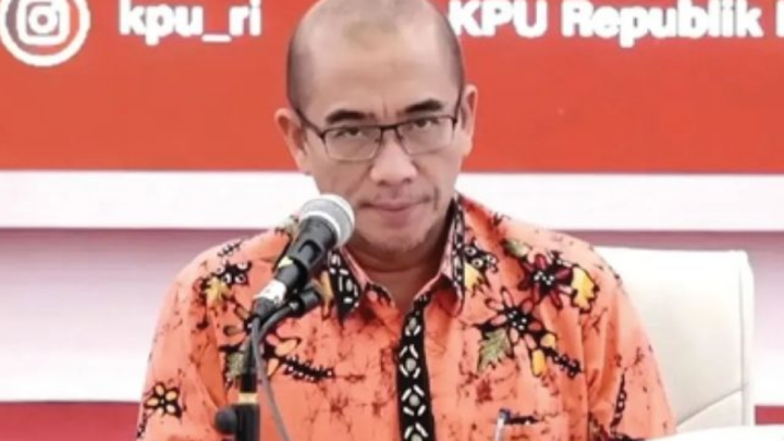 ketua kpu dipecat