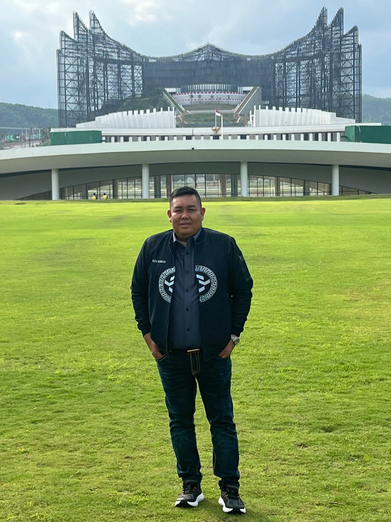 Terungkap Sosok Putra Asal Sulsel Sumbang Tiang Bendera yang Dipasang di Lapangan Upacara Istana IKN