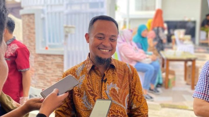 pengamat politik