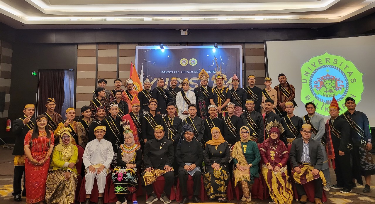 Ratusan Mahasiswa Fakultas Teknologi Industri Universitas Balikpapan Ikuti Yudisium