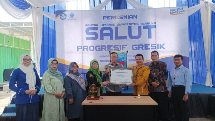 salut gresik