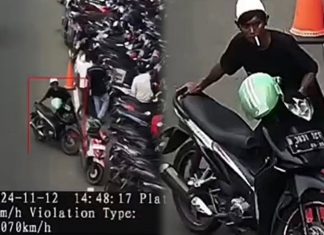 parkir pinggir jalan