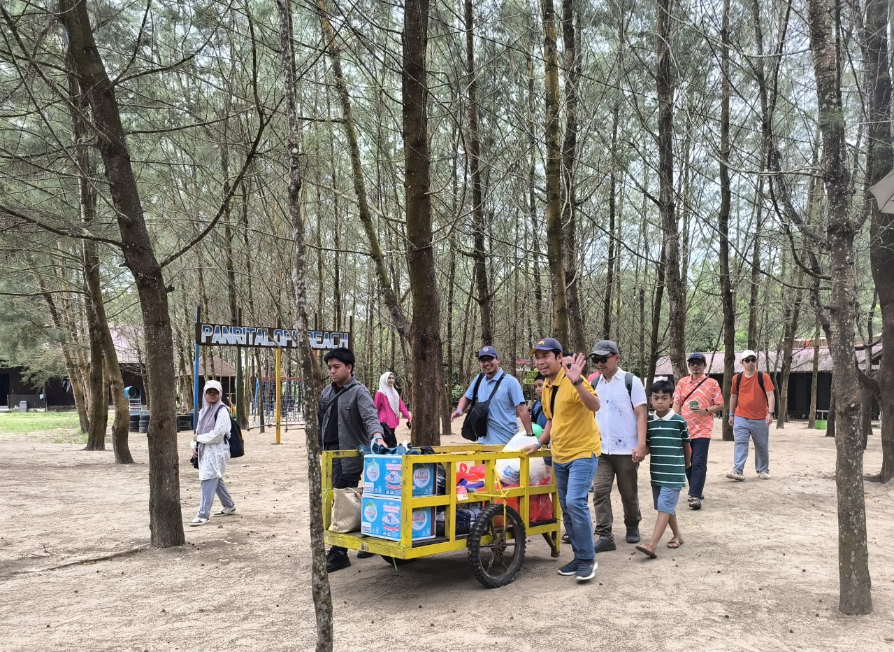 Pantai Panrita Lopi, Destinasi Favorit di Kalimantan Timur, Pengunjung Bebas Membawa Makanan