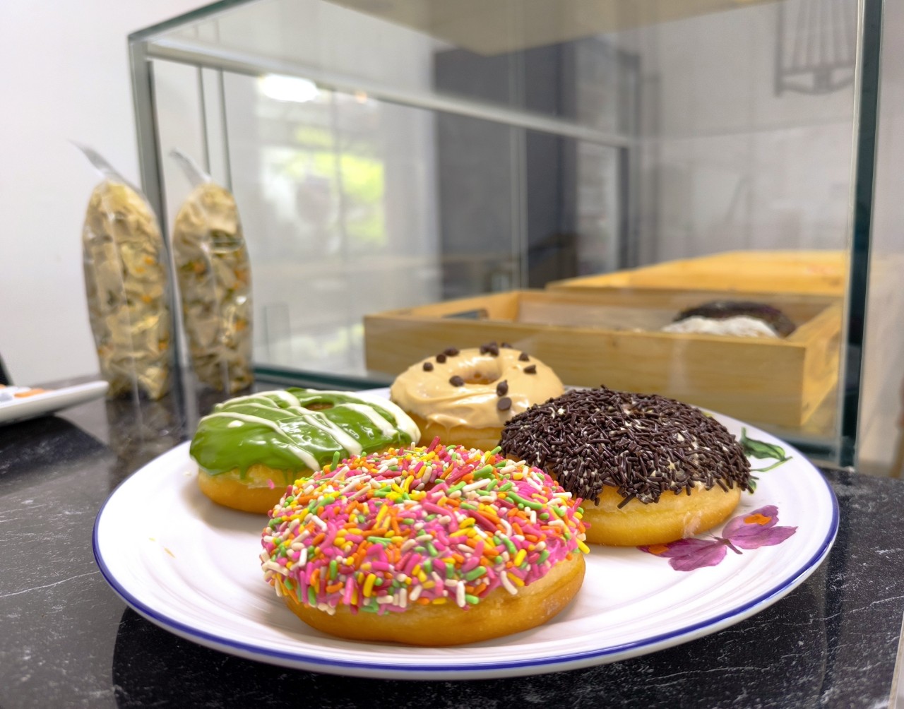 Kuliner Tradisional Sulawesi Selatan Otentik Hingga Donat Kentang Kini Hadir di Jakarta!