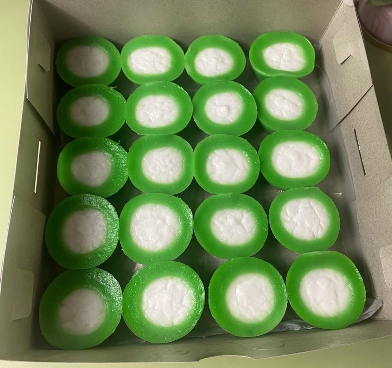 Kuliner Tradisional Sulawesi Selatan Otentik Hingga Donat Kentang Kini Hadir di Jakarta!