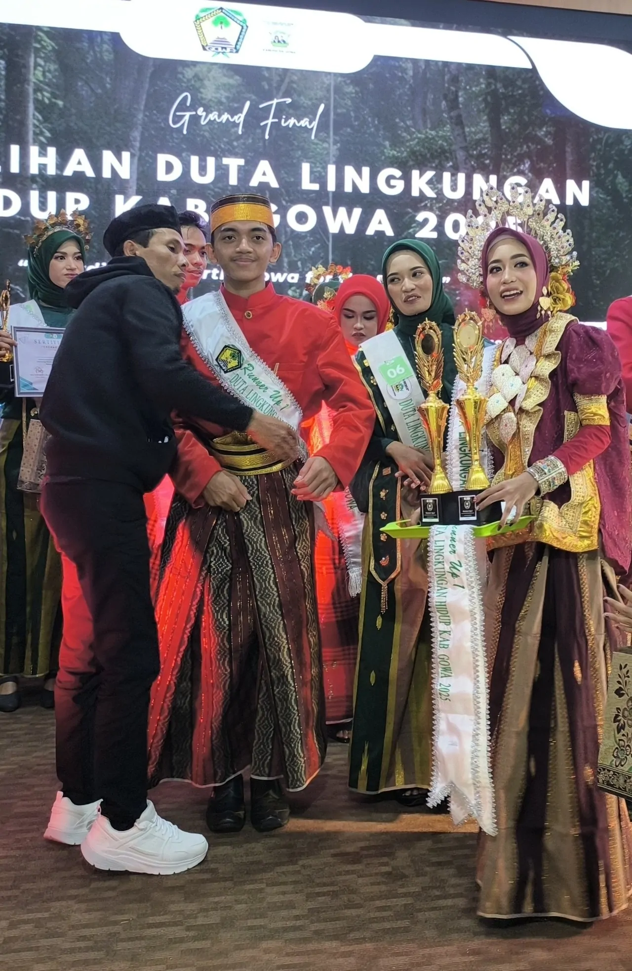 Siswa SMA Bosowa Makassar Muqaddimal Mukrimin Raih Runner Up I Duta Lingkungan Kabupaten Gowa 2025