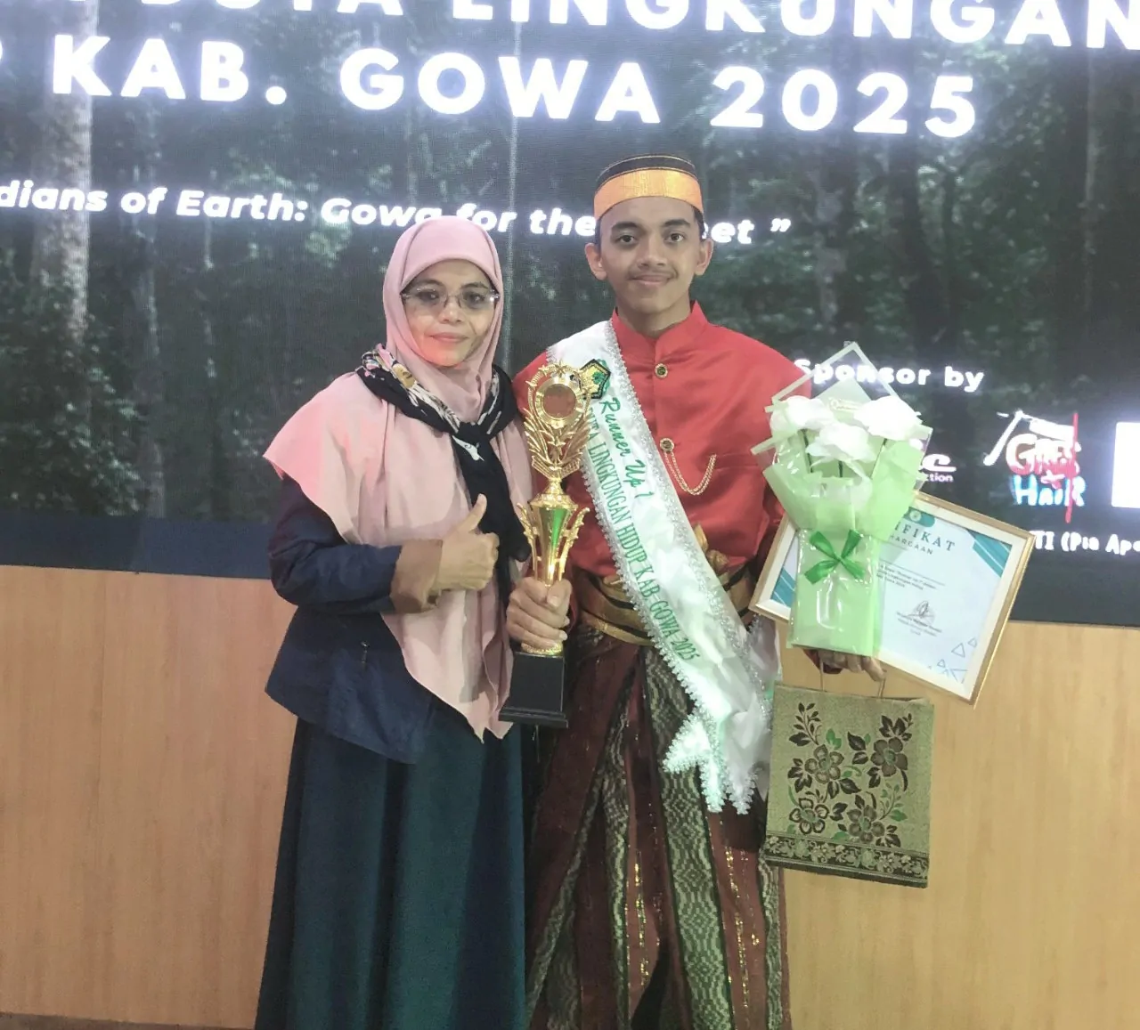 Siswa SMA Bosowa Makassar Muqaddimal Mukrimin Raih Runner Up I Duta Lingkungan Kabupaten Gowa 2025