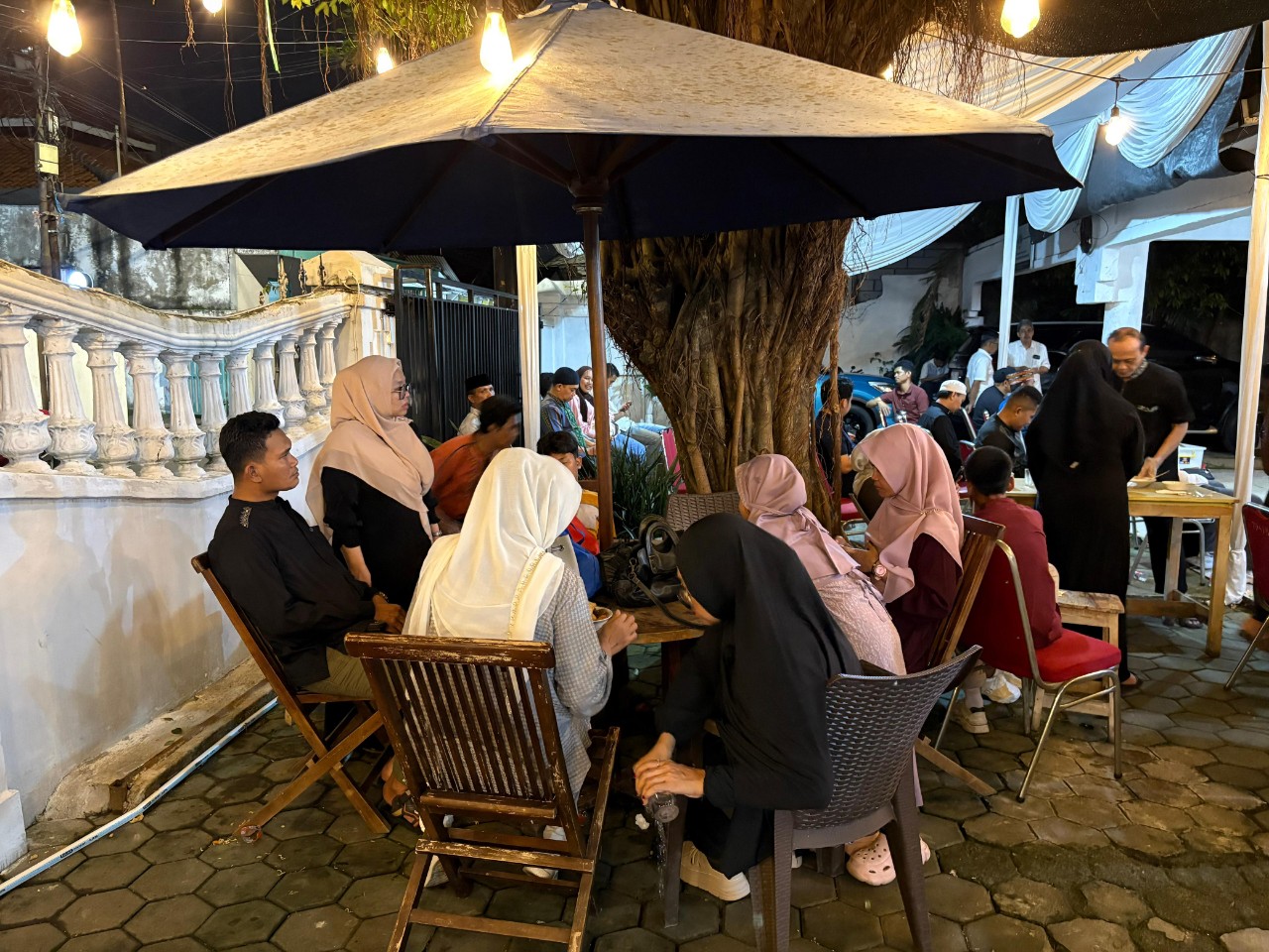 Gelar Arisan Sekaligus Buka Puasa Bersama, DPP KM Bulukumba Salurkan Ratusan Paket Sembako