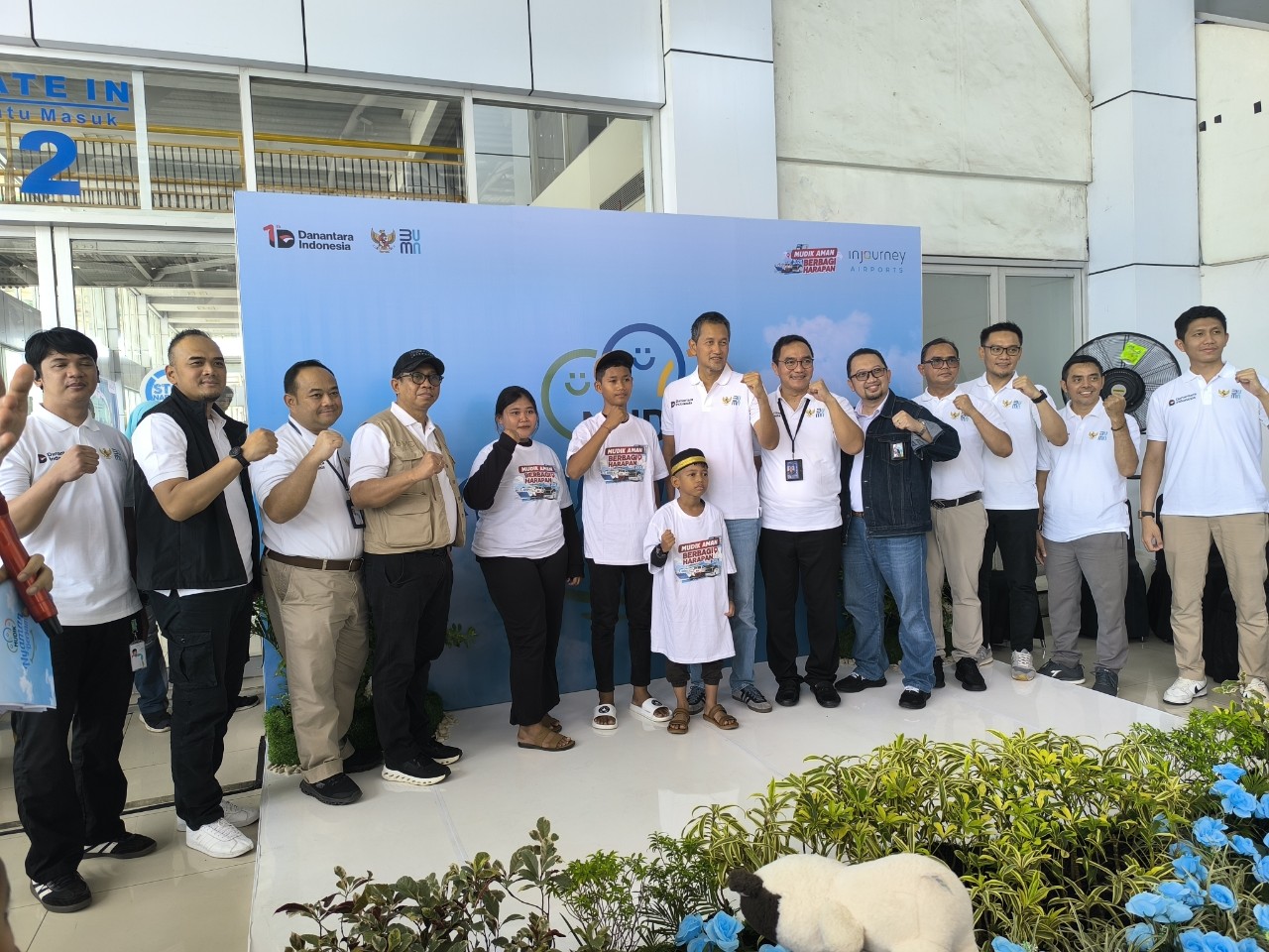Mudik Aman Bersama InJourney Airports, 400 Pemudik Diberangkatkan dari Makassar ke Surabaya