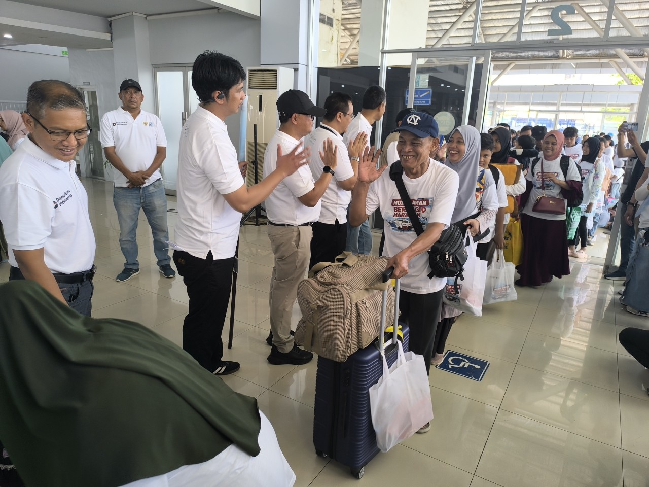 Mudik Aman Bersama InJourney Airports, 400 Pemudik Diberangkatkan dari Makassar ke Surabaya