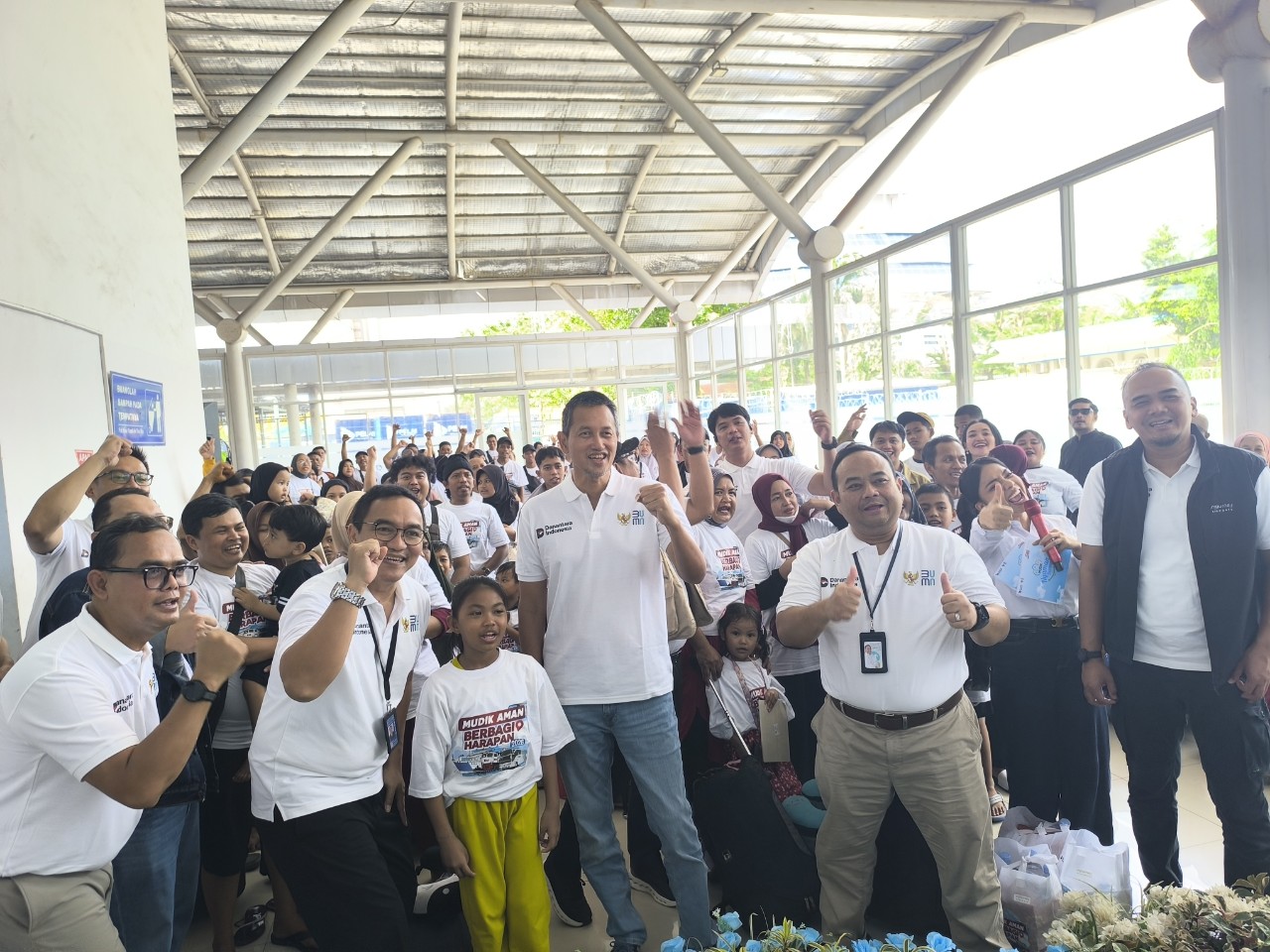 Mudik Aman Bersama InJourney Airports, 400 Pemudik Diberangkatkan dari Makassar ke Surabaya