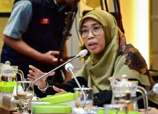 tabrakan KRL Bekasi Timur