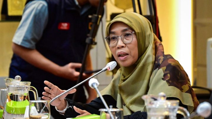 tabrakan KRL Bekasi Timur