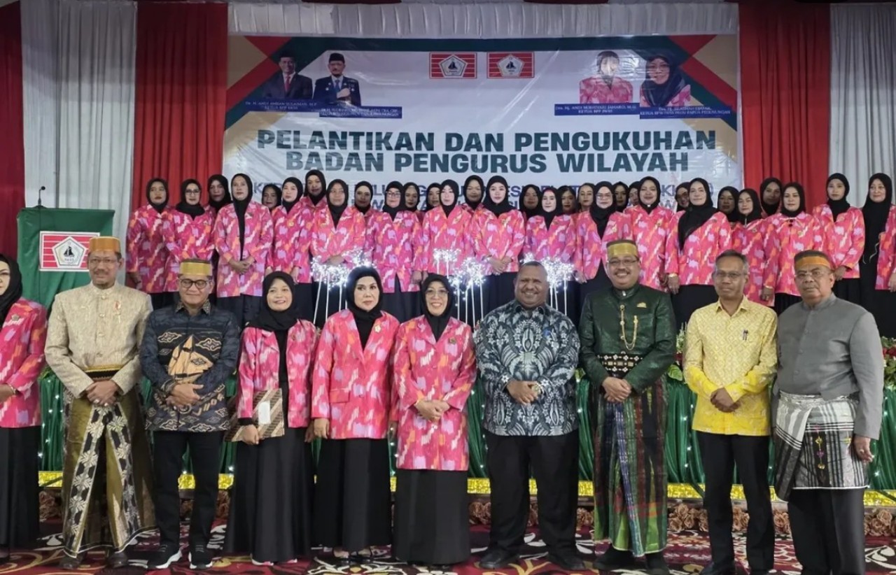 Wakili Andi Amran Sulaiman, Andi Rukman Nurdin Hadiri Pelantikan KKSS Papua Pegunungan