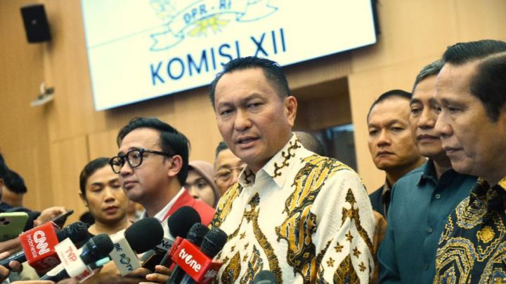 DPR RI