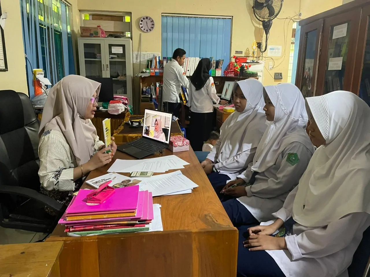 Dosen Universitas Terbuka Kembangkan Flashcard Cerita Rakyat untuk Pembelajaran Bahasa Inggris
