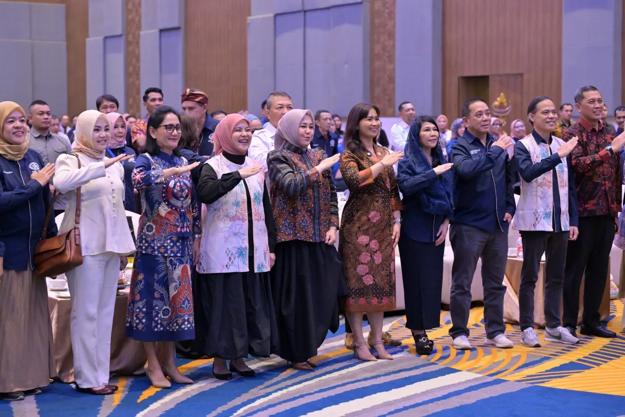 Rakernas ASITA 2026, Wamen Ni Luh Puspa Dorong Pariwisata Berkualitas dan Berdaya Saing